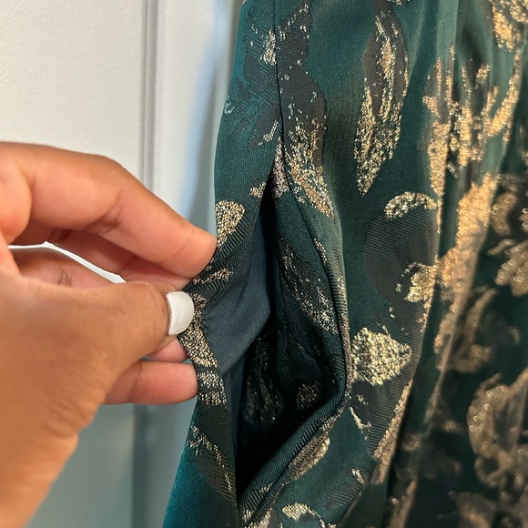 Vince Camuto Cocktail Dress WITH POCKETS! - Picture 3 of 5